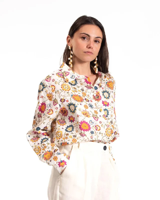 Iris Linen Shirt Front Pockets Side Pockets Patch Pockets