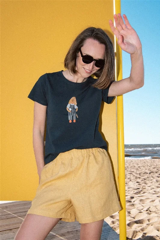 Organic cotton women's T-shirt - Dog Print Elegant Classic Vintage