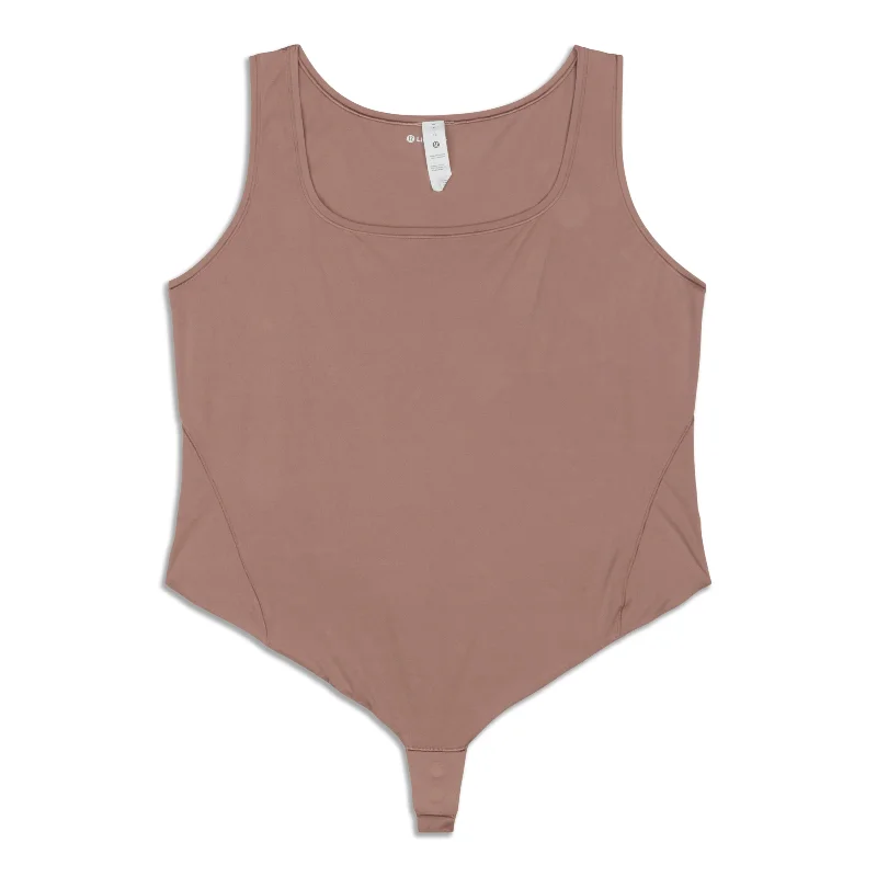 Wundermost Ultra-Soft Square-Neck Sleeveless Bodysuit - Resale Stylish Low-Cut Bodysuit