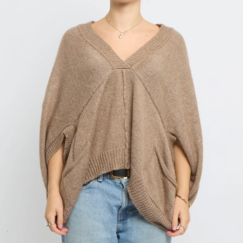 V-Neck Knit Sweater - UK 18 Thin Thick Dense