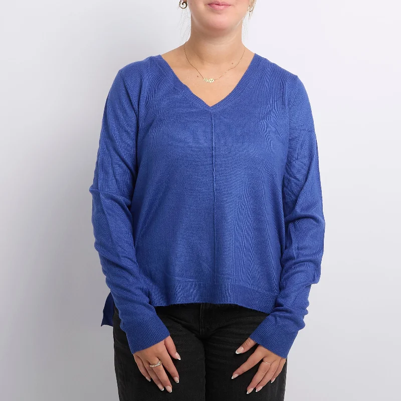 V-Neck Fine Knit Sweater - UK 10 Slim Fit Regular Fit Oversized