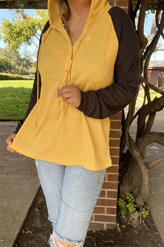 BQ15467 Block yellow&black color knitted fabric hoodie w/string&buttons long sleeve women tops Hoodie with Rhinestones Sparkly Elegant
