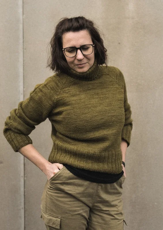 Turtleneck Sweater, Ruke Knit. Print Knitting Pattern Spandex Rayon Corduroy