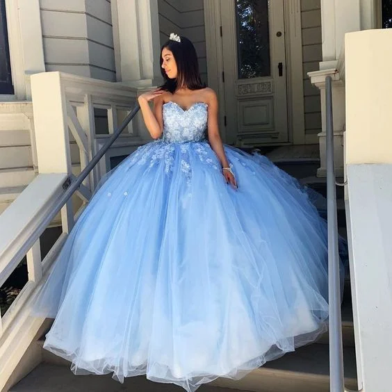 Princess Ball Gown Sweetheart Blue Prom/Evening Dresses with Appliques C1018